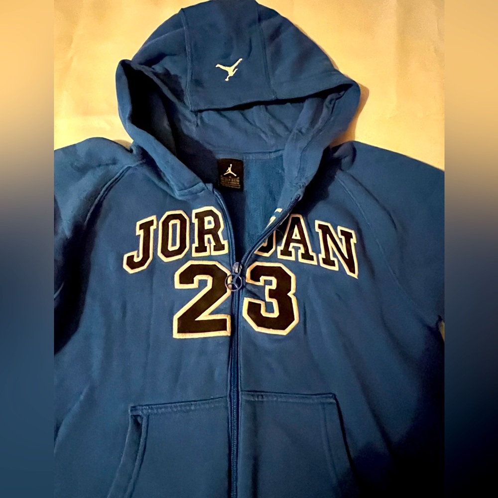 Jordan youth jacket size  medium for‎ ages 10/12 blue